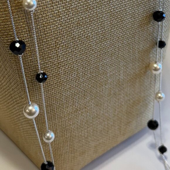 4 Dressy Holiday Festive Necklaces - Picture 11 of 11